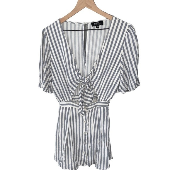 Audrey 3+1 Striped Romper Front Tie Cutout - Picture 1 of 14